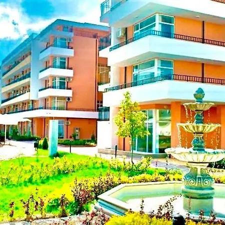 Апартаменты Apartcomplex Grand Kamelia Sunny *
