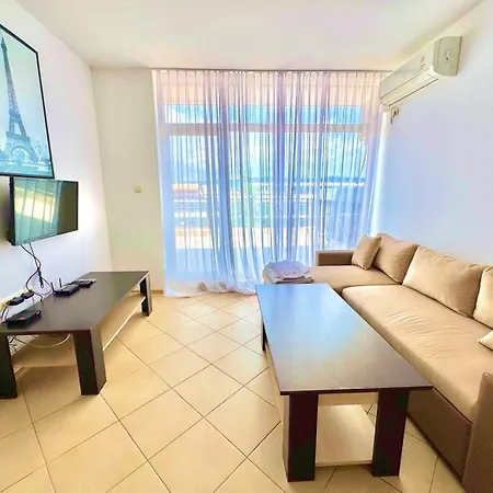 Apartcomplex Grand Kamelia Sunny Σάνι Μπιτς