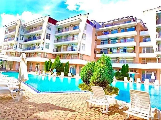 Apartcomplex Grand Kamelia Sunny Napospart
