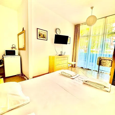 Apartcomplex Grand Kamelia Sunny *