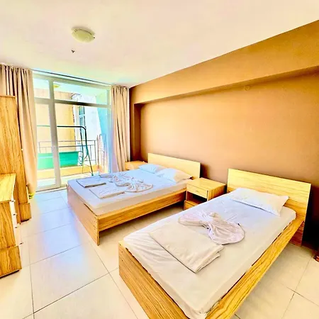 Apartcomplex Grand Kamelia Sunny Lägenhet *