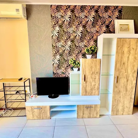 Apartcomplex Grand Kamelia Sunny Lägenhet *