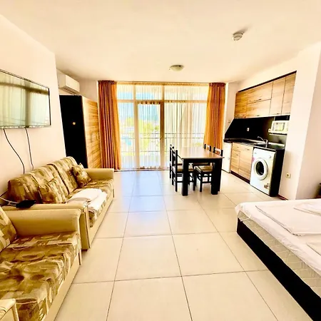 Lägenhet Apartcomplex Grand Kamelia Sunny